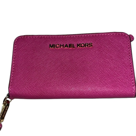 Micheal Kors Hot pink saffiano leather mobile wristlet card slot ID window - Picture 1 of 9